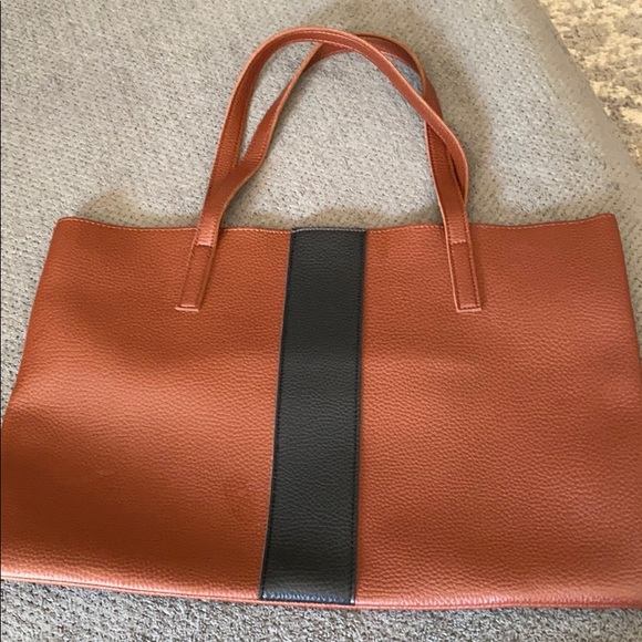 Vince Camuto laptop bag. - Picture 1 of 3
